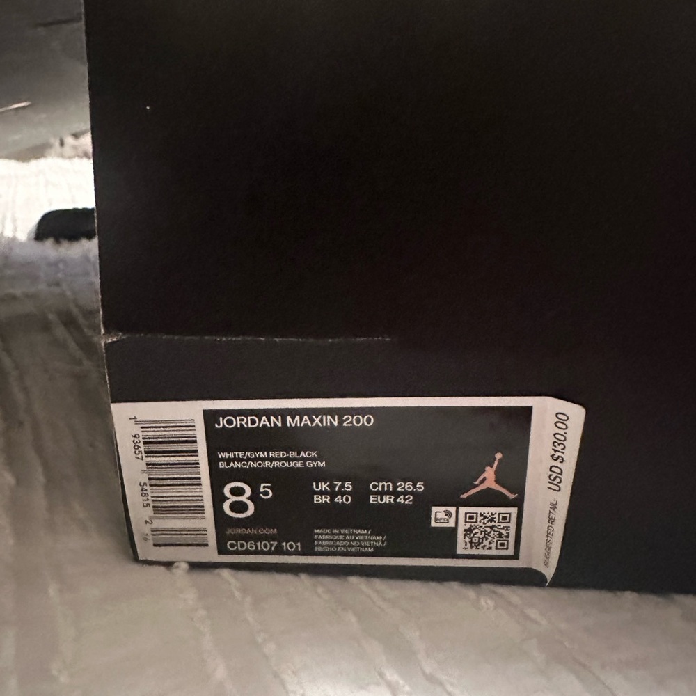 Brand new Jordans $250 each. Size 8.5